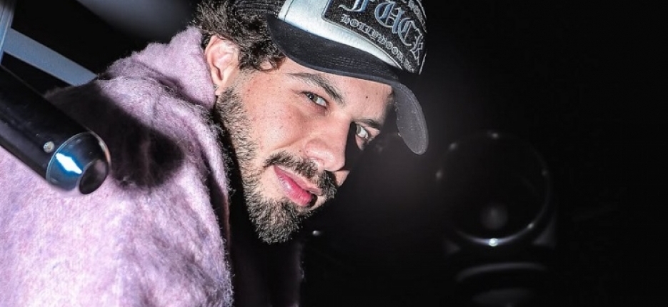 No sou um mestre da leitura, mas sei ler, diz Z Felipe aps gafe no Prmio Multishow